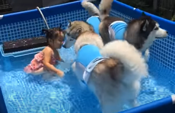  Adorable Pool Party